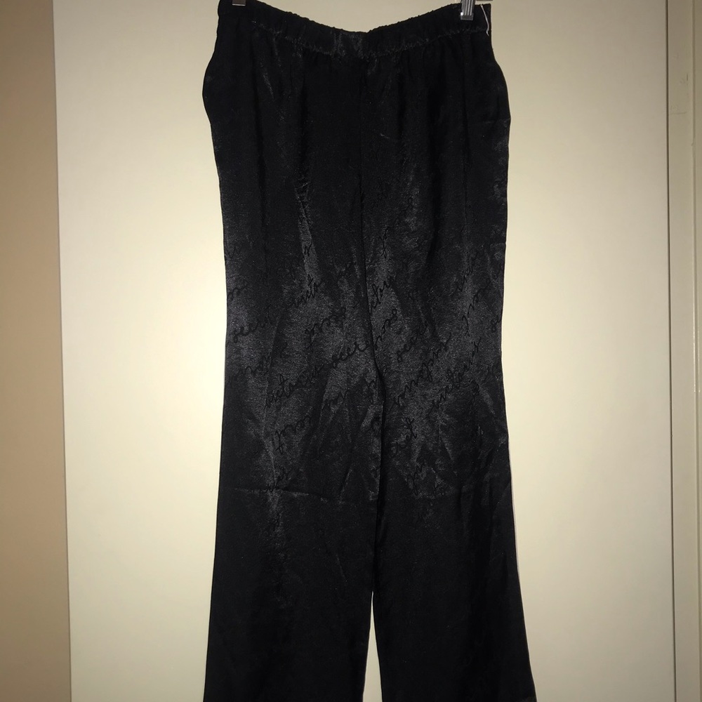 New With Tag Black Victoria secret pajamas🖤